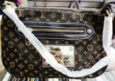 Bolsa MINI-LIN Pequena, possui 2 alças MARROM